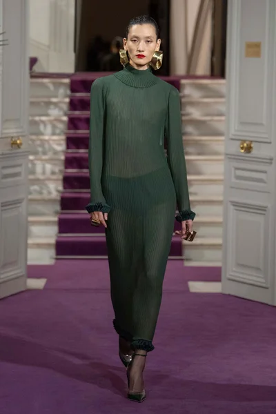 Look 34